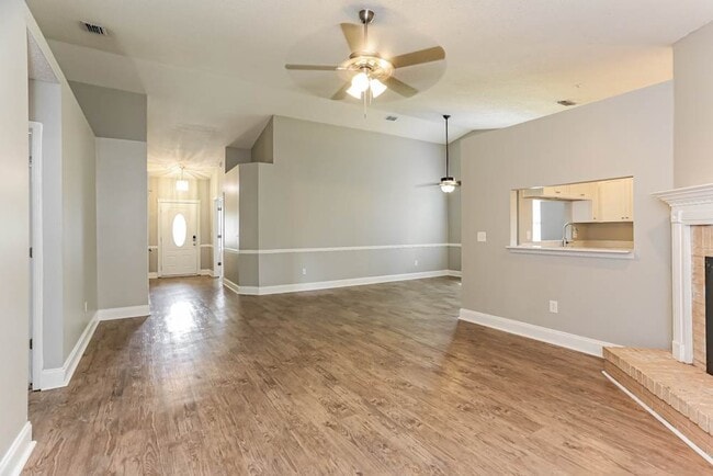 Photo - 8765 Hammond Forest Dr