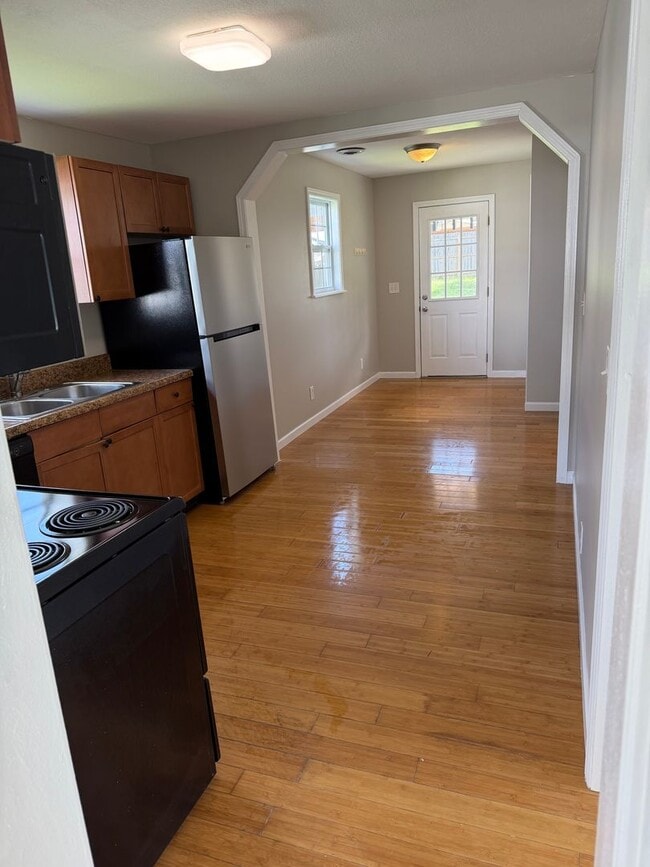 Photo - Two bed 1 bath Maryville City Home Available Now