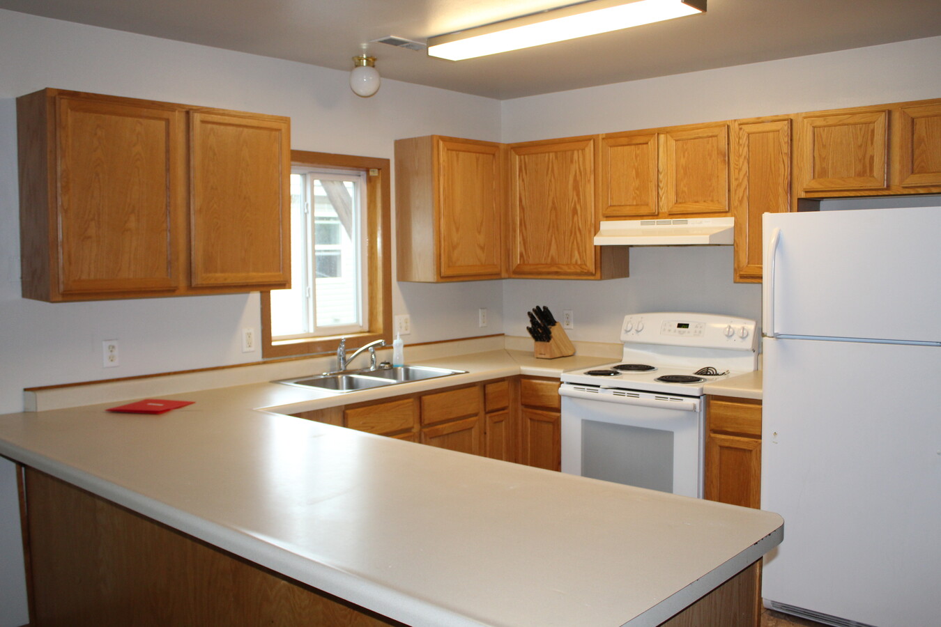 kitchen - 509 16th Ave E Townhome