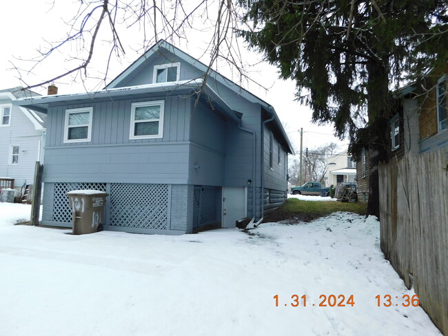 Photo - 101 Poplar Ave