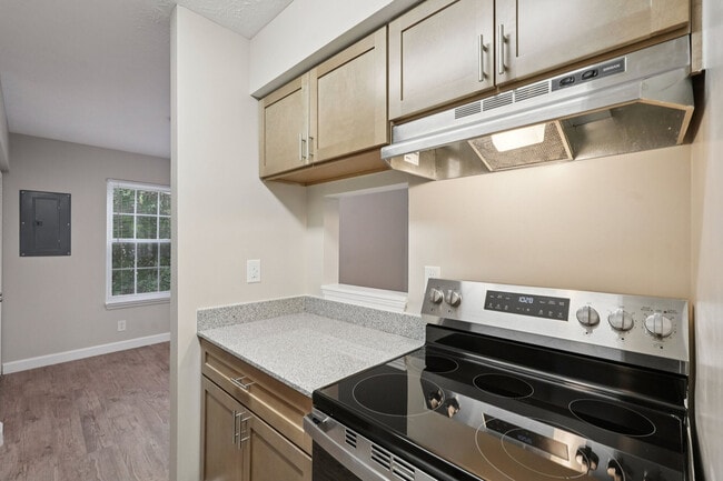 Pier 39 Apartments & Townhomes