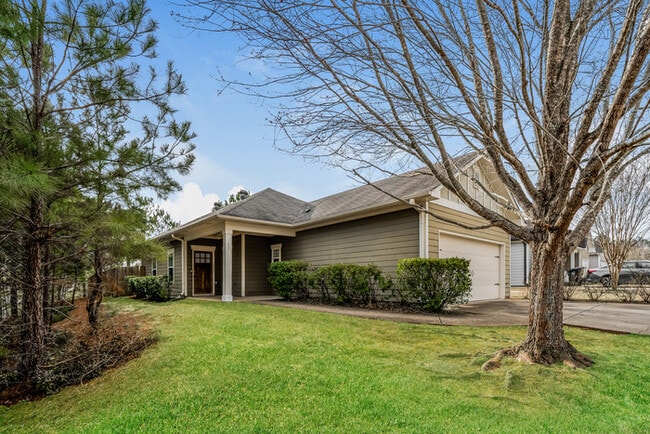 Building Photo - 245 Hathaway Ln