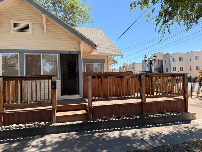 Building Photo - 424 N 9th St Unit 424 N 9th  St