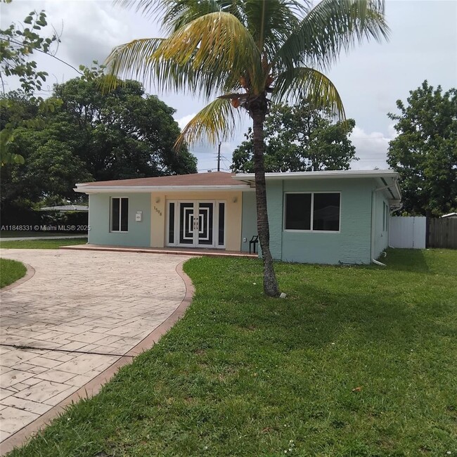 Building Photo - 1598 NE 174th St Rental
