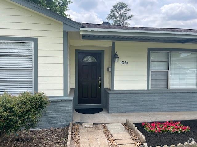 Building Photo - 10029 Hazelhurst Dr Rental