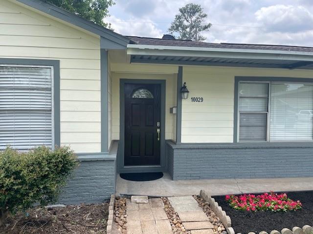 Building Photo - 10029 Hazelhurst Dr Rental