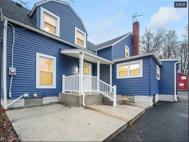 Photo - 252 Shields Rd