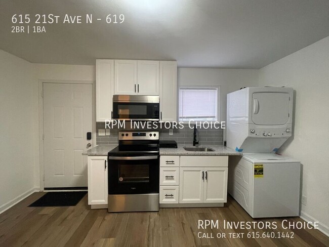 Renovated 2 Bedroom Apartment in Midtown - Renovated 2 Bedroom Apartment in Midtown Unit 619