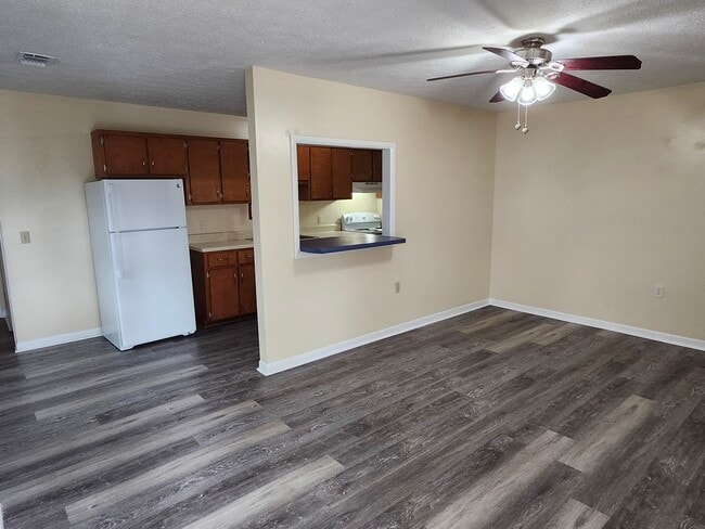 Open floor plan - 5230 Beach Dr