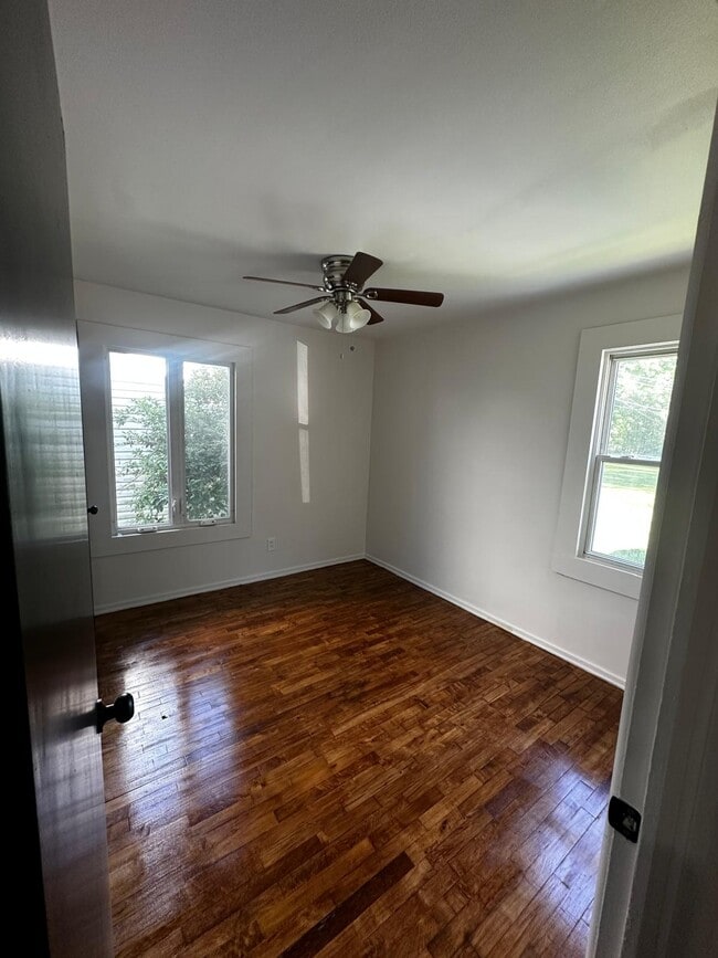 Photo - 1729 W 12th St