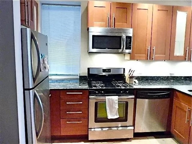 Photo - 1636 W Beach Ave Unit 1F