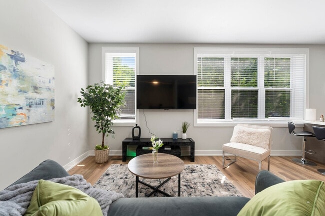 Photo - 1900 W 17th St Unidad ID1244928P