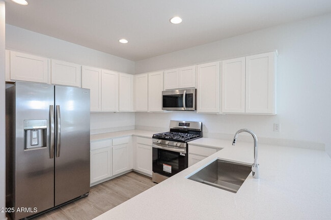 Photo - 17357 W Smoketree Dr