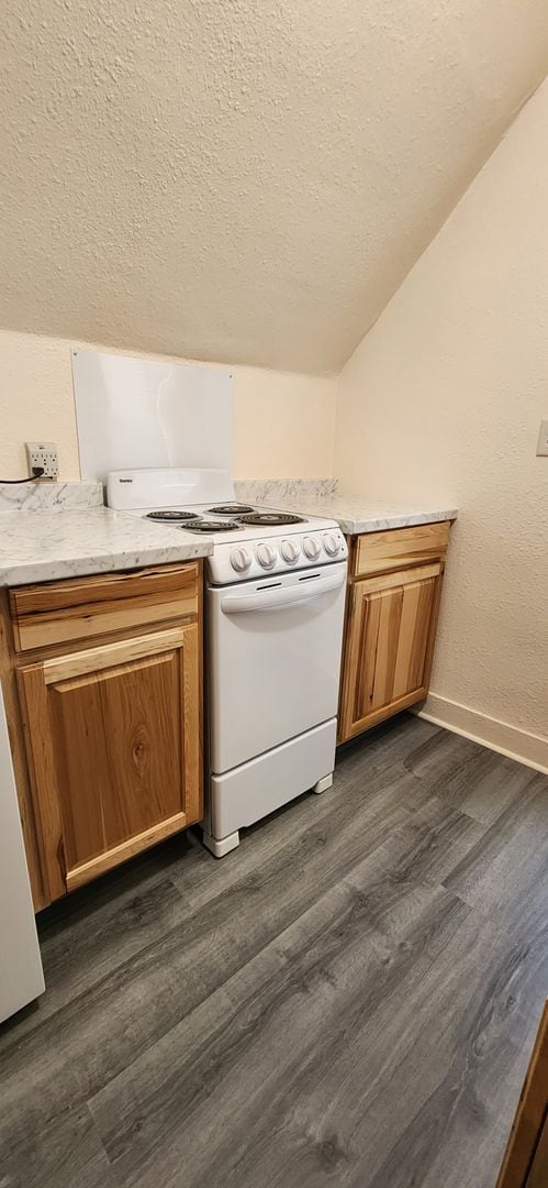 Photo - 200 Woodward Ave Unit 200 Woodward Ave Apt A