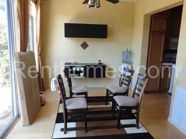 Photo - 12344 Springwater Point