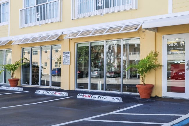 Photo - Pine Crest Village