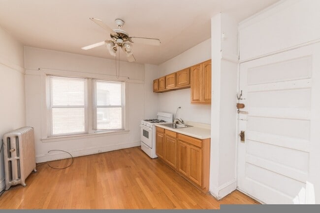 Photo - 5137 N Wolcott Ave
