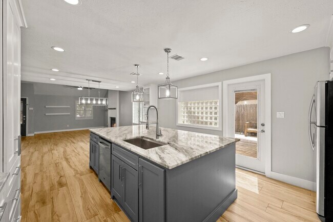 Photo - 22722 Braken Carter Ln