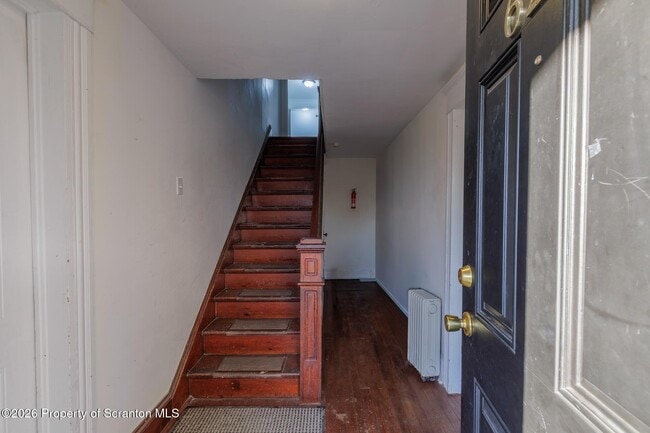 Photo - 623 E Elm St