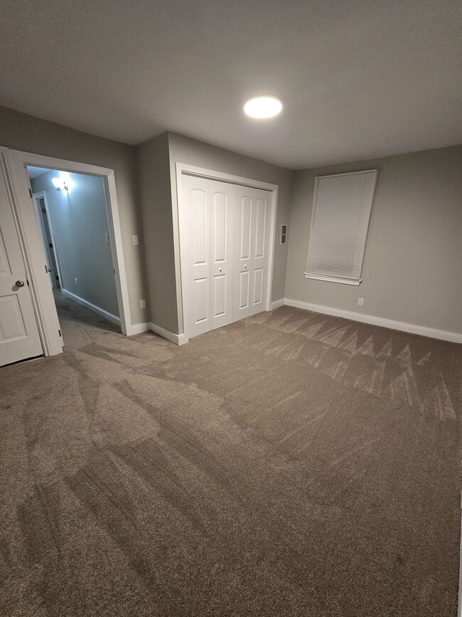 Building Photo - 2651 Walnut St Rental