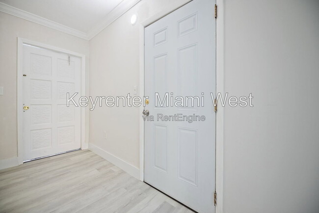 Photo - 219 NW 10th Ave Unit 2