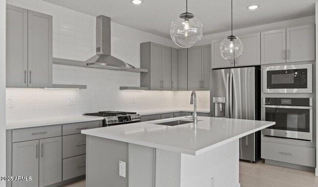 Photo - 8018 W Griswold Rd