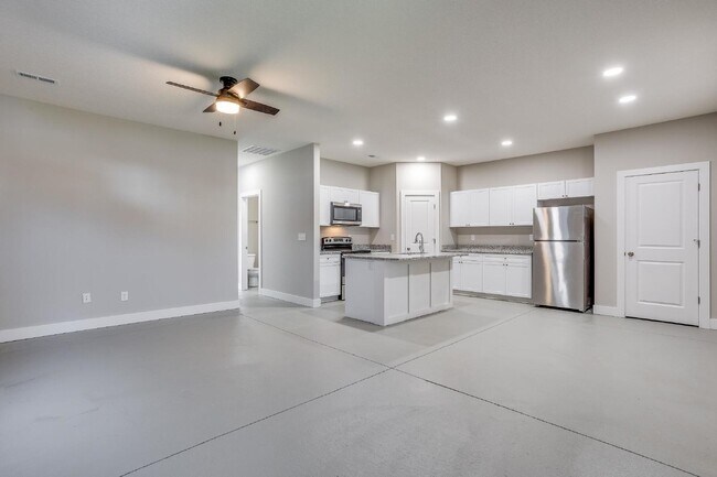 Photo - 5238 N Cypress St