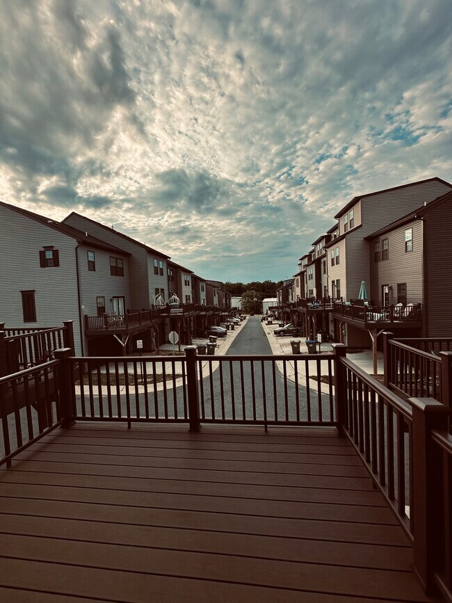 Photo - 1107 Rampart Dr