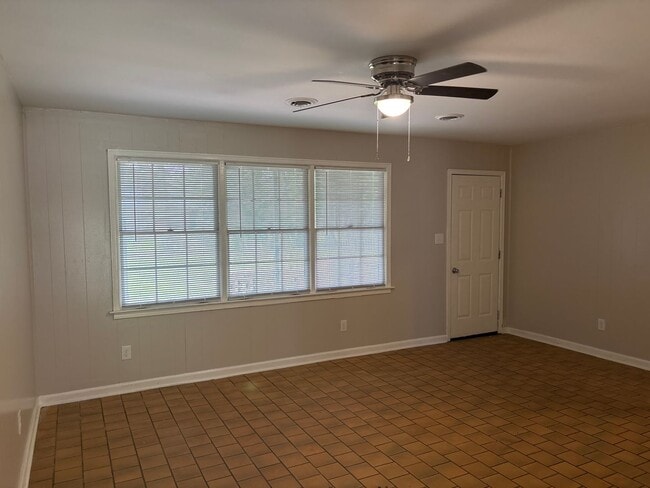 Photo - Spacious