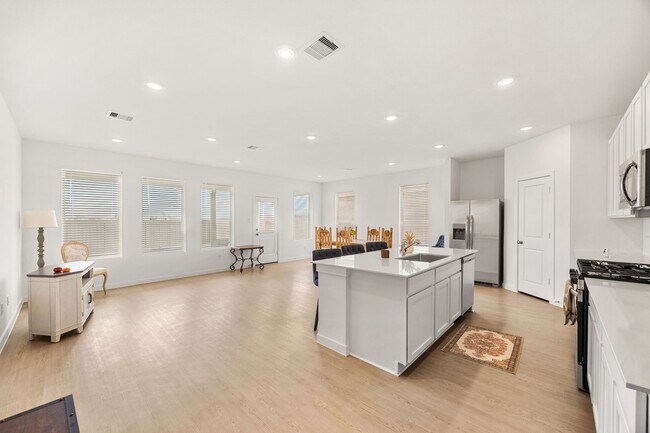 Photo - 16507 Mesquite Fld Dr