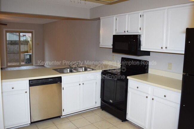 Photo - 1412 Woodscape Ln