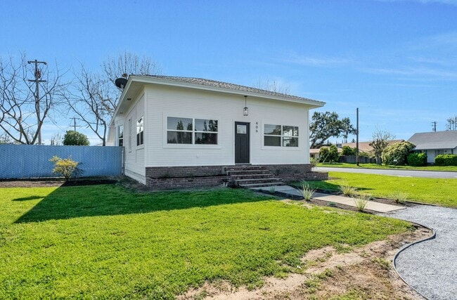 Photo - 406 Sierra Ave