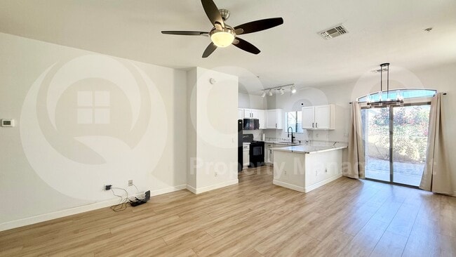 Photo - 16620 S 48th St