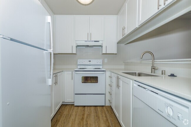 1BR, 1BA - 724 SF unit 1-107
