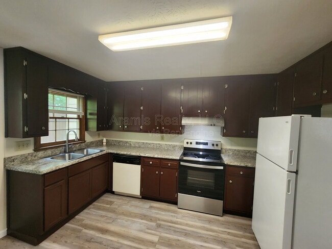 Photo - 2101 Wexford Dr