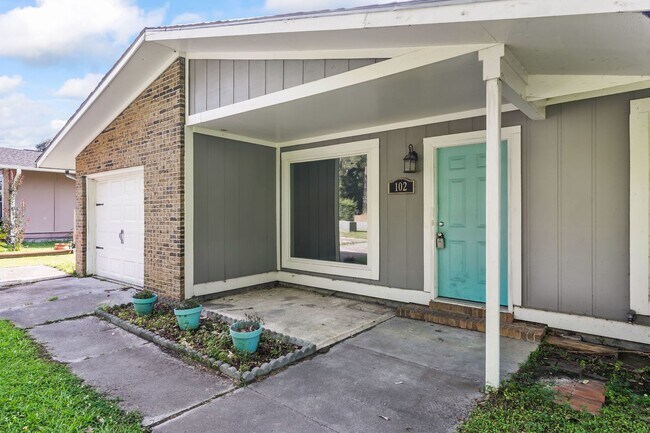 Photo - Granite Counters, Large Deck & Huge Backyard – This One Has It All!