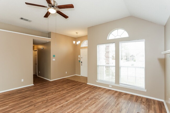 1322 Riverview Ln