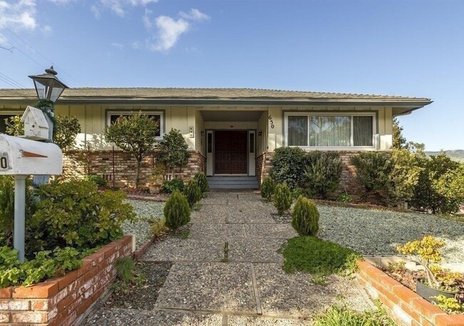 Photo - 650 Serrano Dr