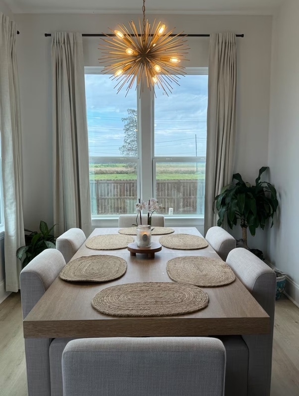 Photo - 8413 Benjamin St