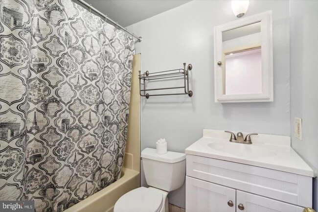 Photo - 1914 Fairmount Ave Unit 5