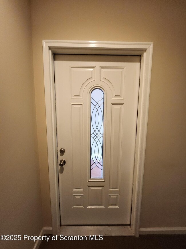 Photo - 98 N Franklin St