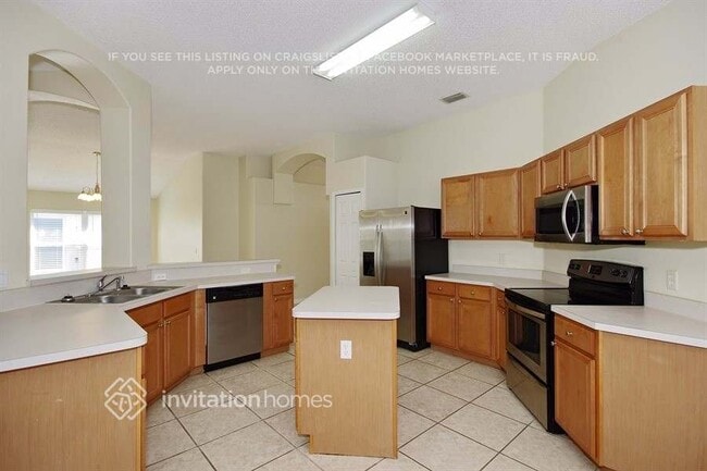 Photo - 910 Shaw Cir