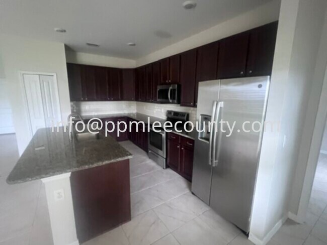 Photo - Fantastic 4 bedroom 2 bath 2 car garage home in Deep Creek