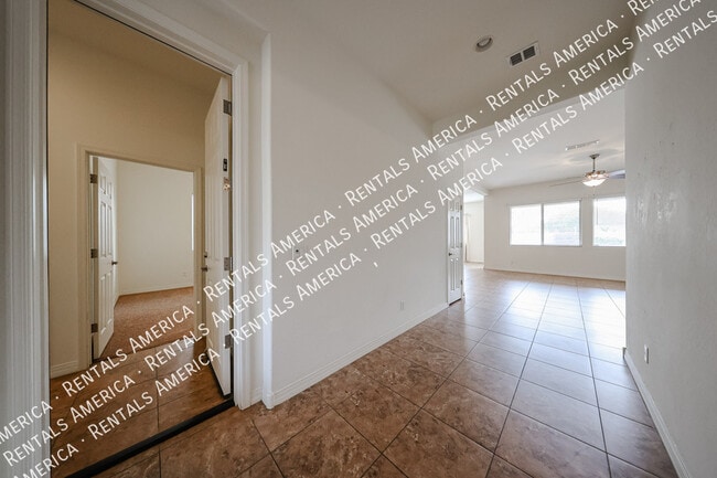 Photo - 1133 E Buckingham Ave