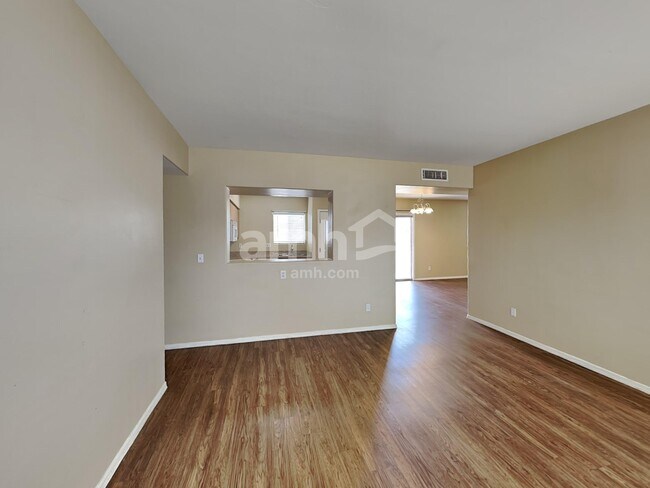 Photo - 178 W Calle Nueva Vida