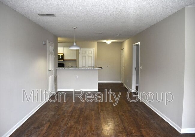 Photo - 44 Fantasy Ln Unit D