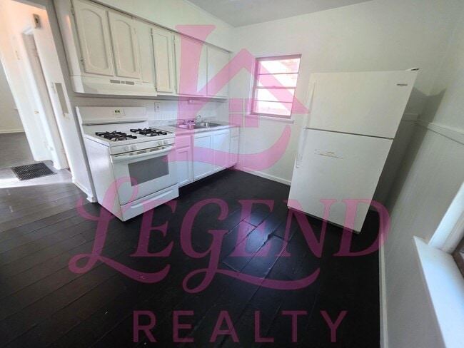 Photo - Cozy 2 Bedroom 1 Bathroom Home!