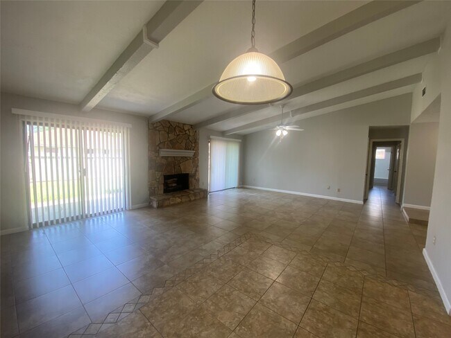 Photo - 1330 Somercotes Ln