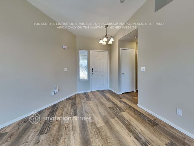 Photo - 5142 Green Hollow St