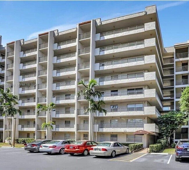 Photo - 3910 Inverrary Blvd Unit 703-B